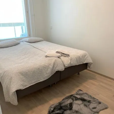 Modern With Sauna Nearby The Airport *